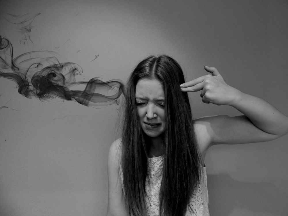 Killing My Thoughts Thoughts Killing Me Foto Bild Menschen Selbstportrait Youth Bilder Auf Fotocommunity