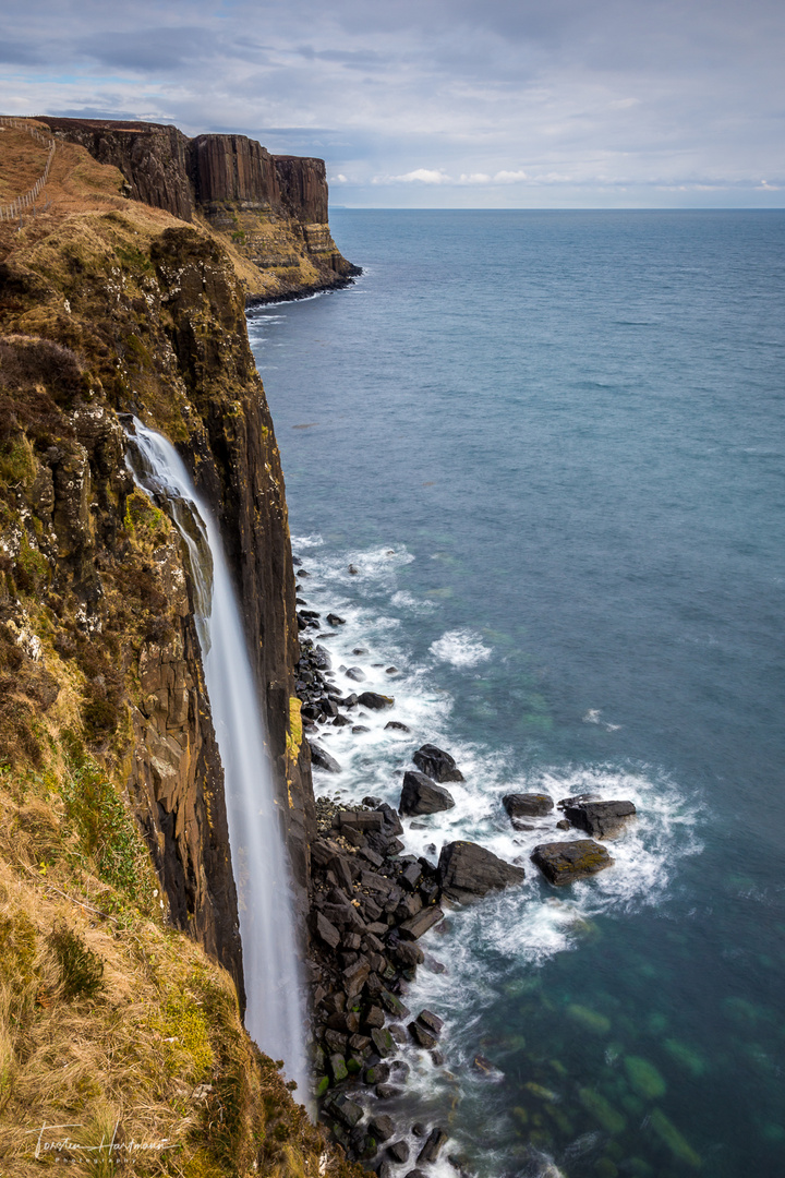 Kilt Rock and Mealt Falls (Scotland)