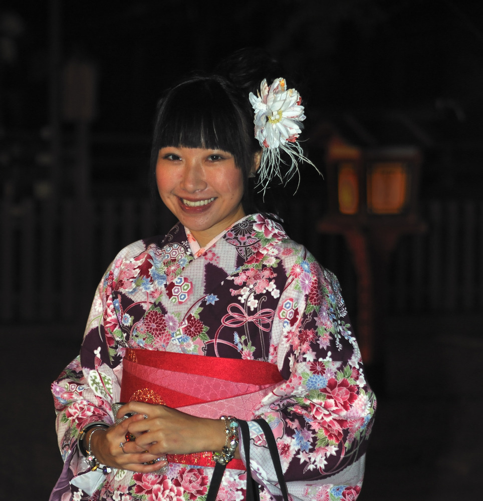 Kimono Girl 2