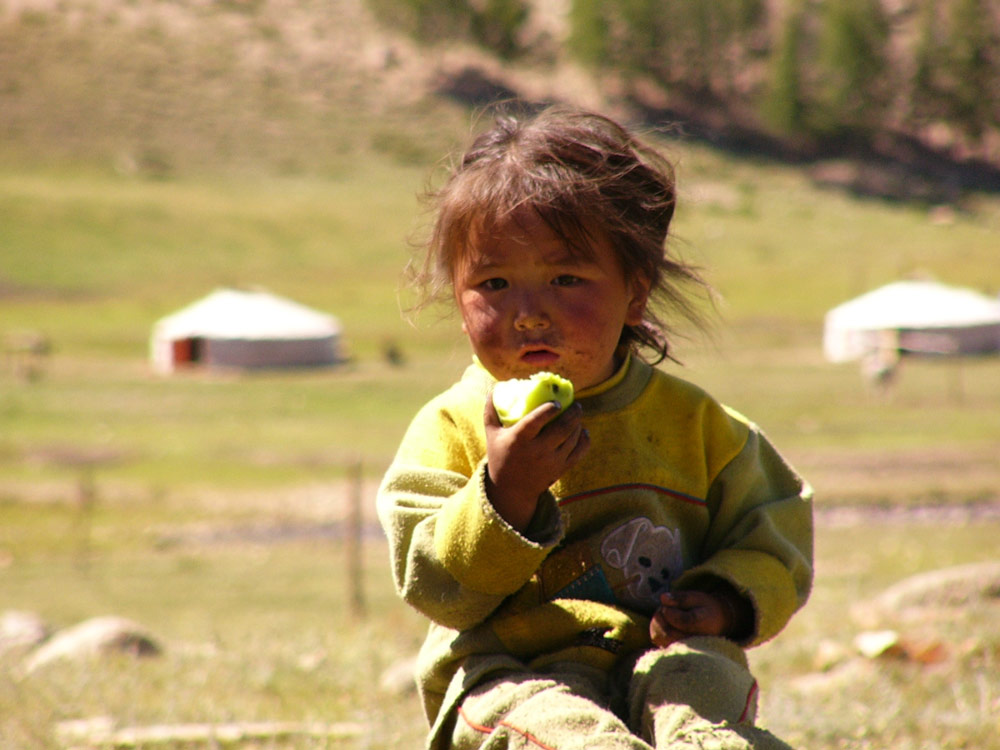 Kind in der Mongolei