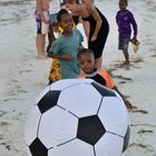 Kinder 2 am Diani-Beach