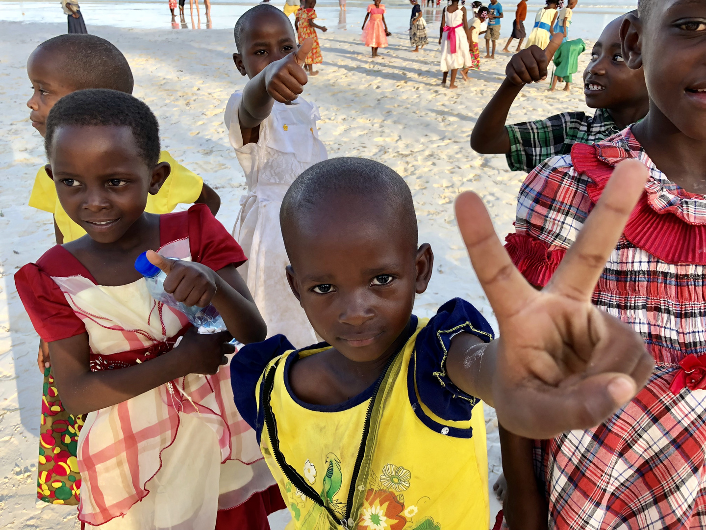 Kinder 9 am Diani-Beach