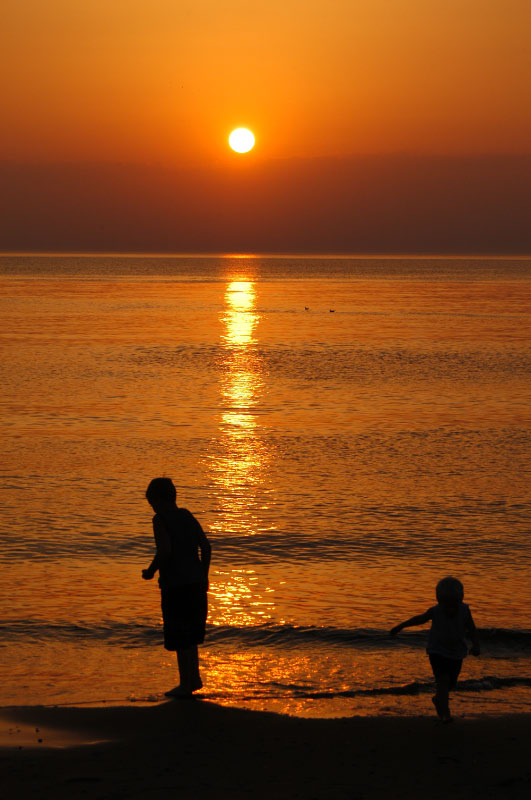 Kinder am Strand