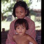 Kinder auf der Insel im Westlichen Baray