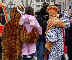 Kinder im Karneval 2