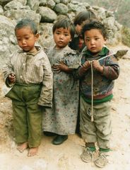 Kinder in Tengpoche