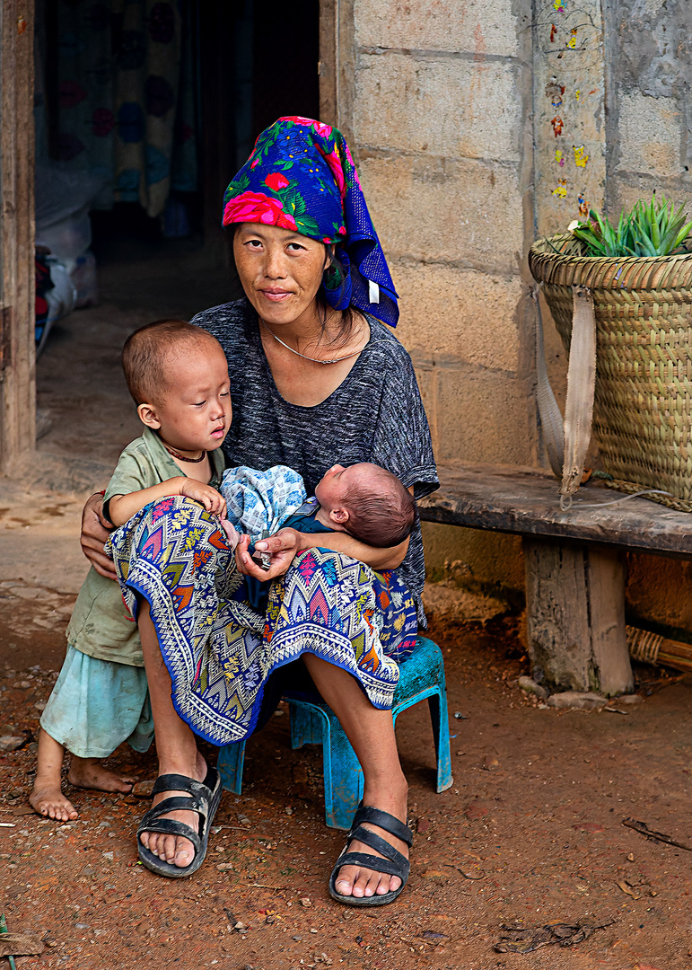 Kinder in Vang Vieng #10