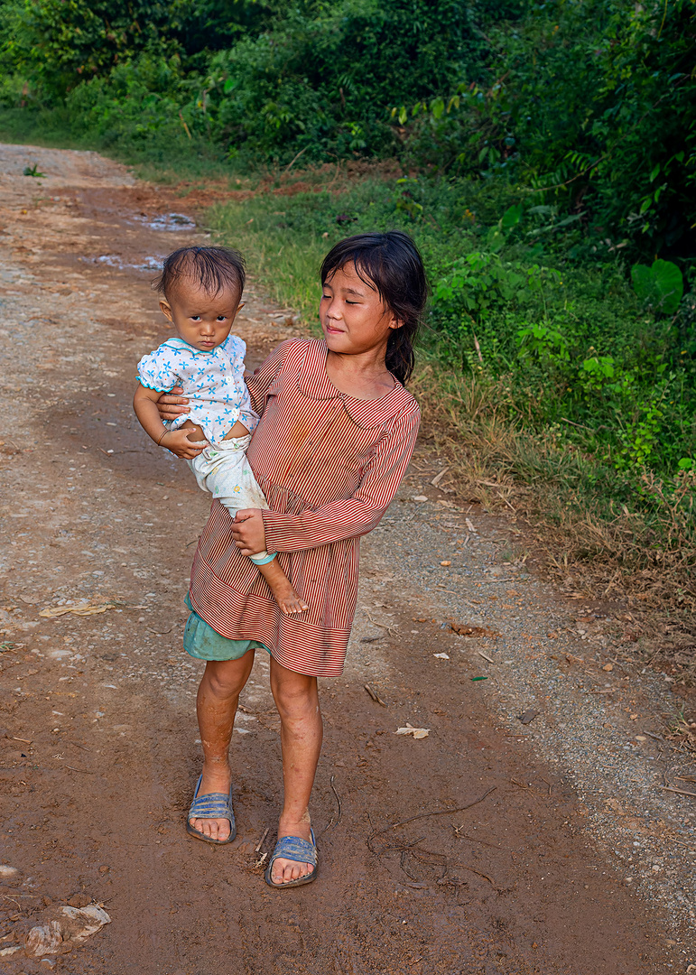 Kinder in Vang Vieng #5