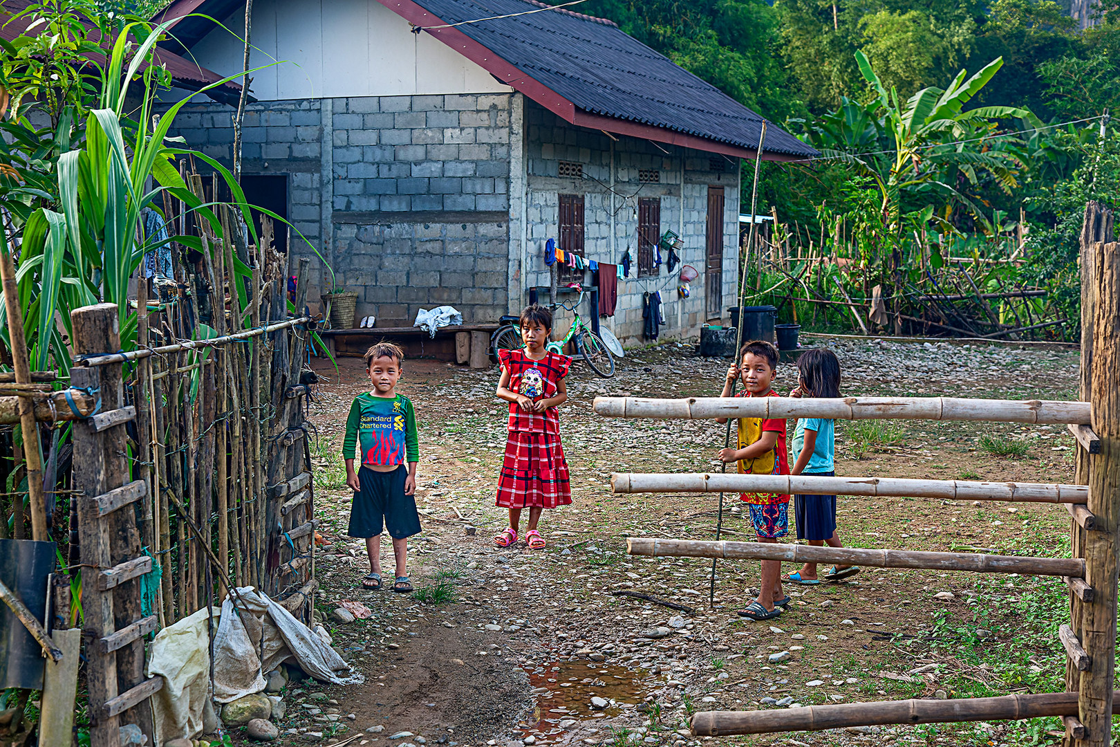 Kinder in Vang Vieng #6