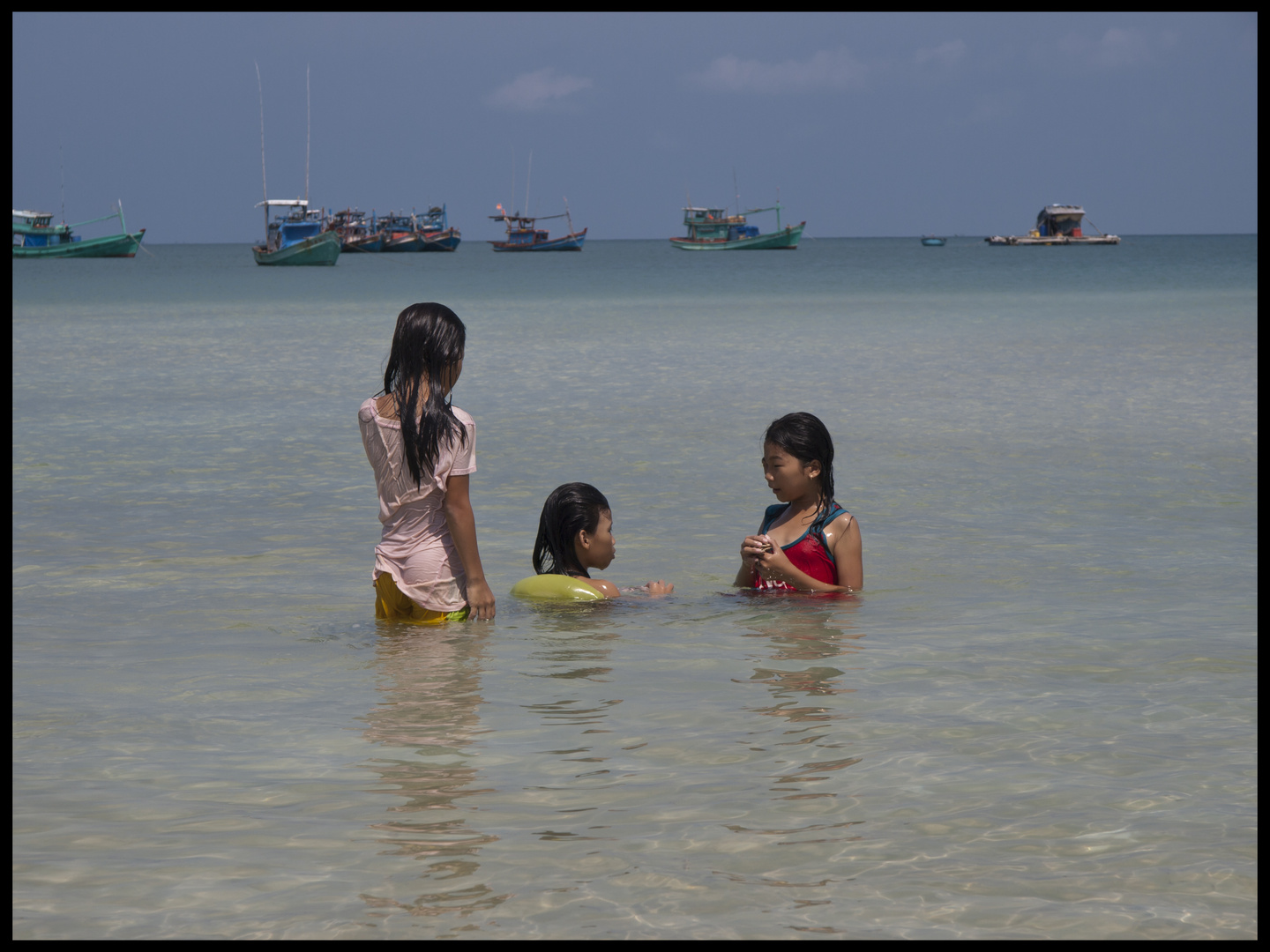 Kinder in Vietnam am Strand 2