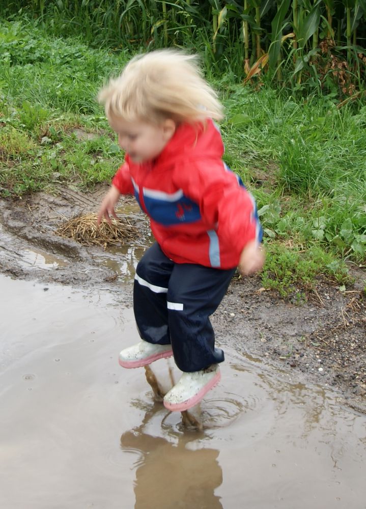 Kinder und Wasser - sie gehören zusammen von K.Becker 