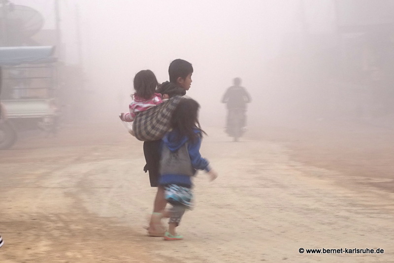 "Kinderarbeit" in Laos