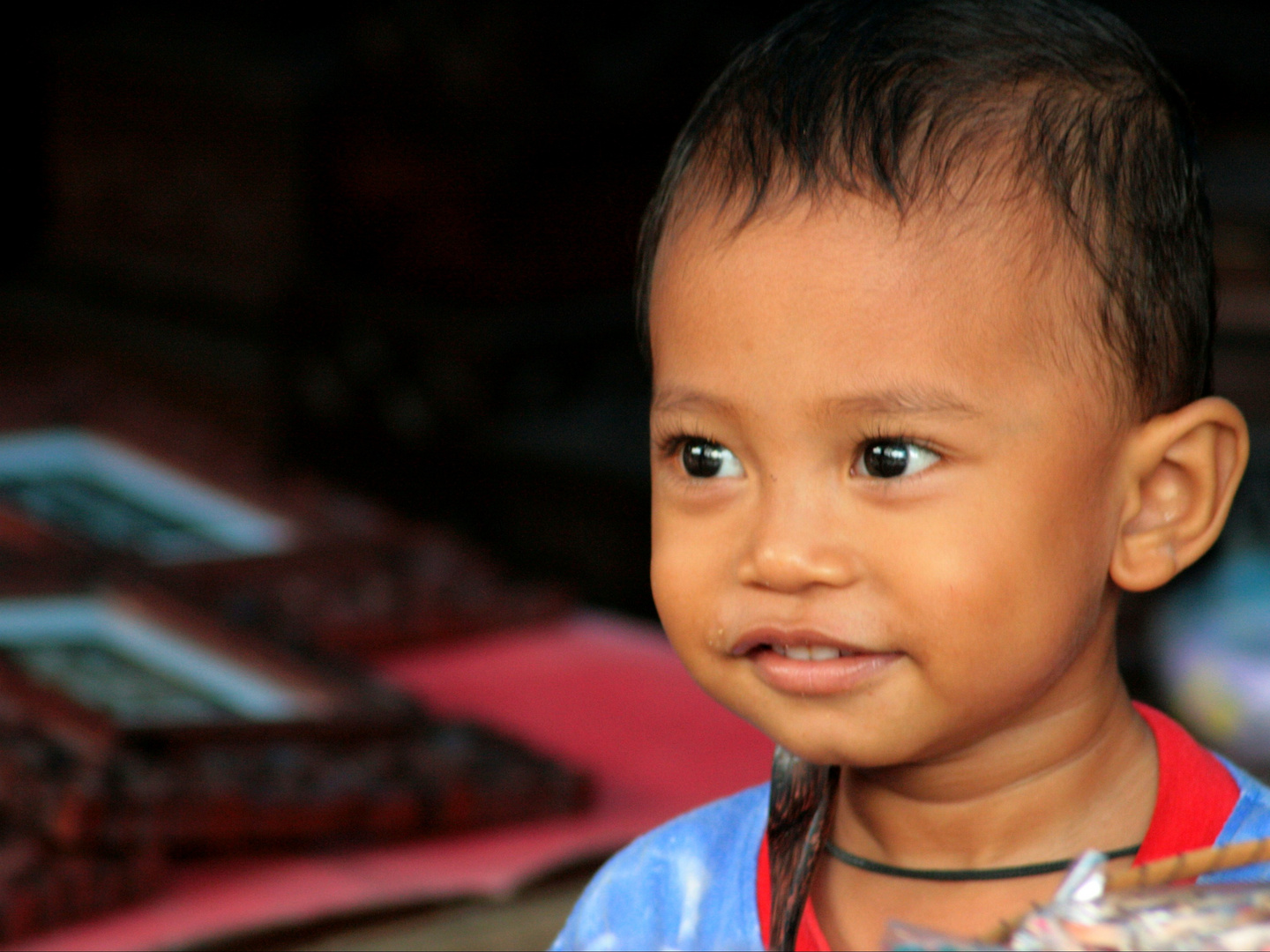 Kinderaugen - auf einem Markt auf Bali