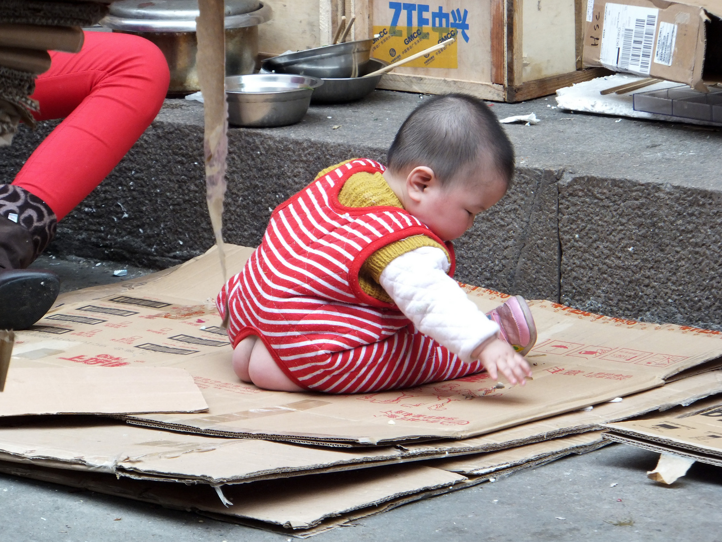 Kinderbetreuung auf Wellpappe - Shanghai, China