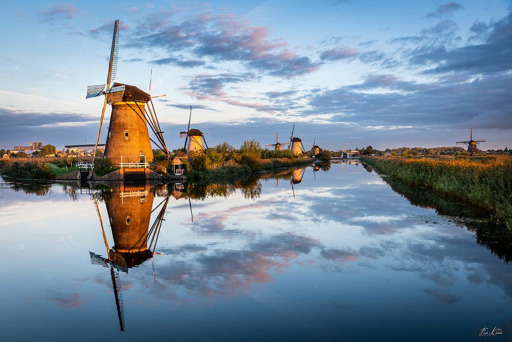 Kinderdijk am Morgen