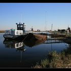 Kinderdijk-Flusslandschaft mit Hintergrund Windmühlen....