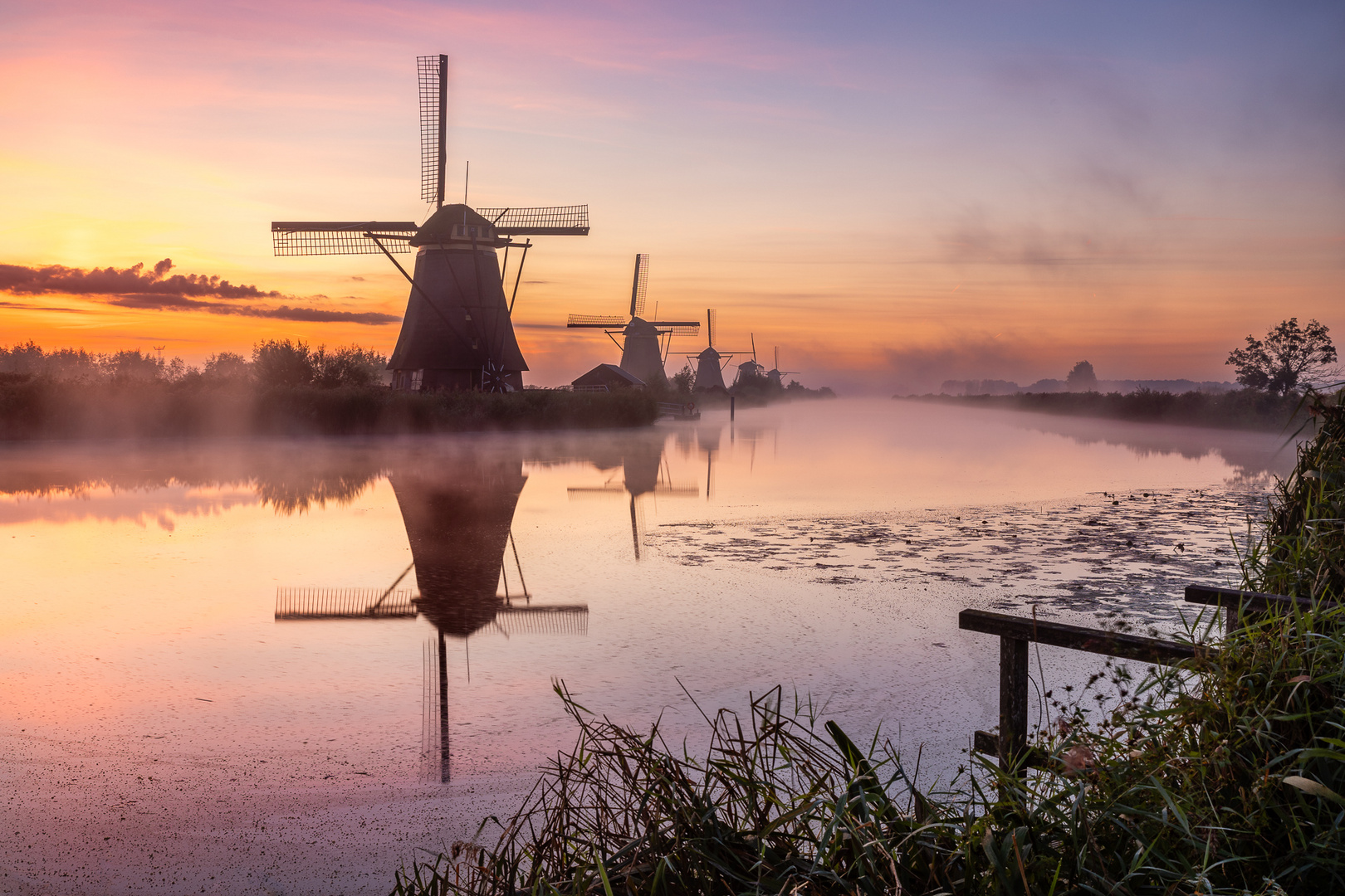 Kinderdijk - Herbstmorgen an den Windmühlen