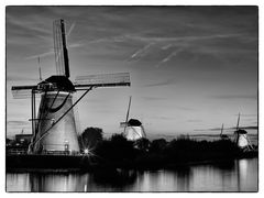 Kinderdijk - Mills in Floodlight