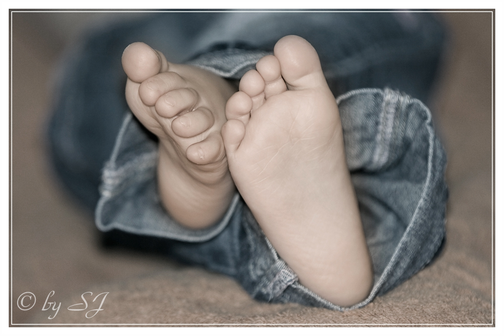 Kinderfusse Foto Bild Kinder Kinder Ab 2 Babys Und Kids Bilder Auf Fotocommunity
