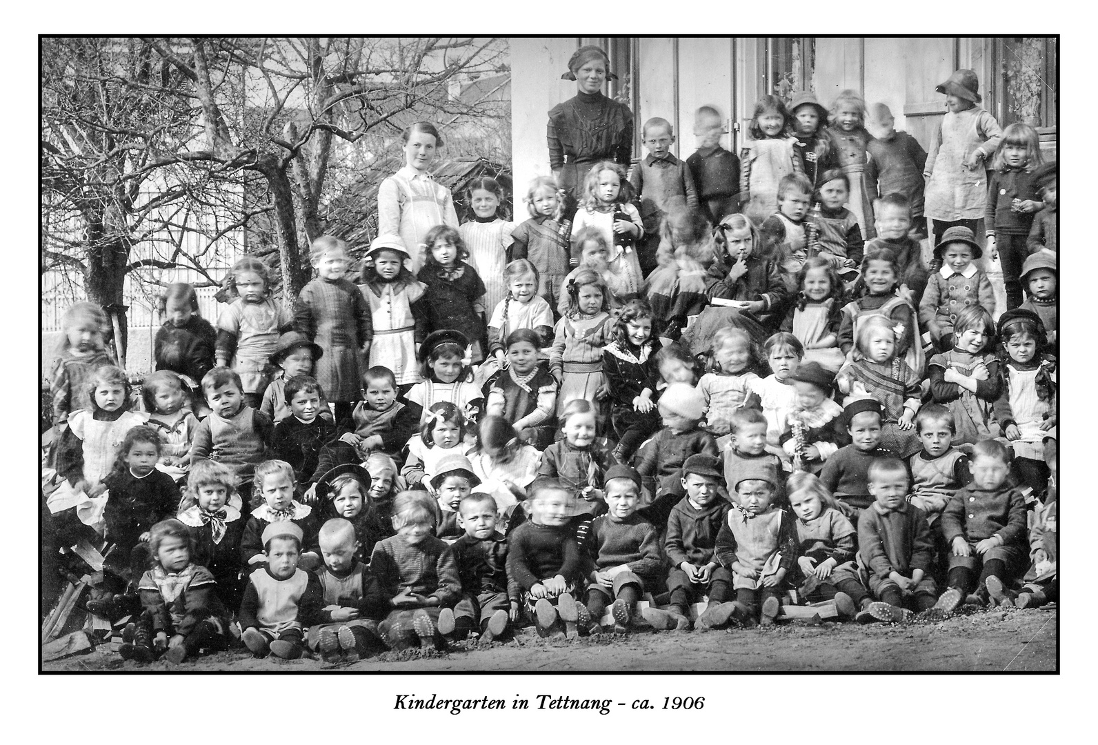 Kindergartenkinder in Tettnang - etwa 1906