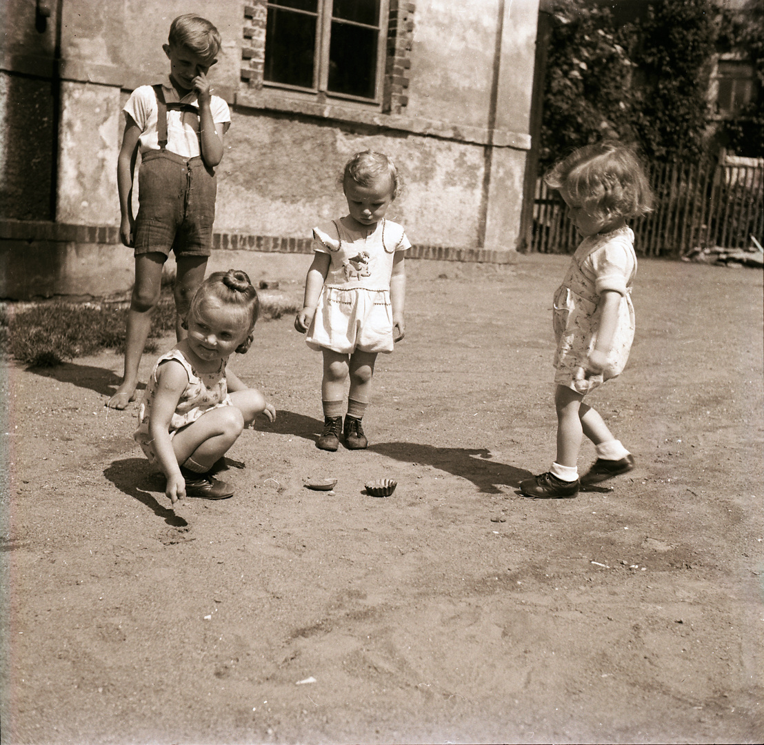 Kinderglück 1952