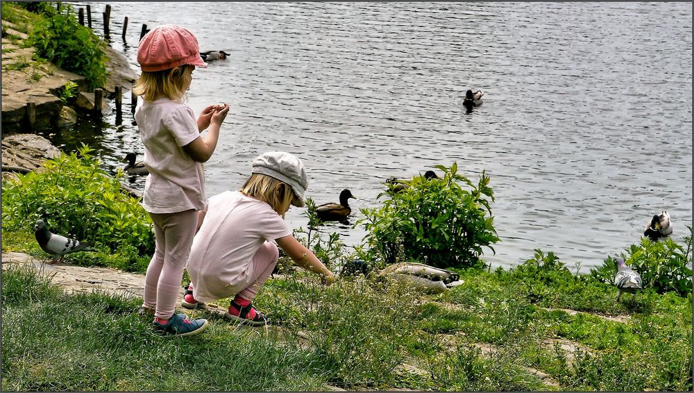 Kinderglück am Fluss - 1