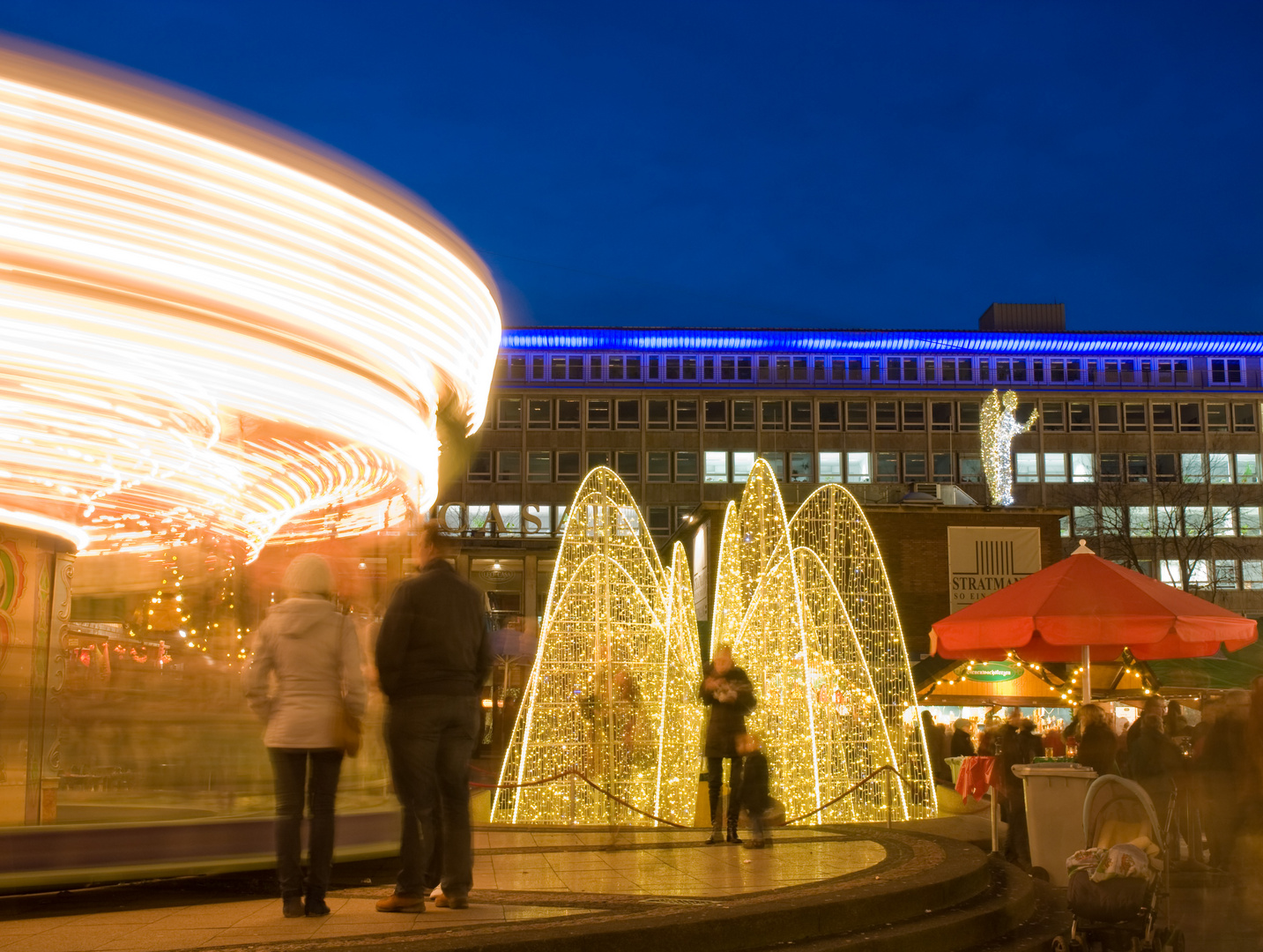 Kinderkarussel auf dem Essener Weihnachtsmarkt 2009