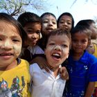 Kinderlachen in Myanmar