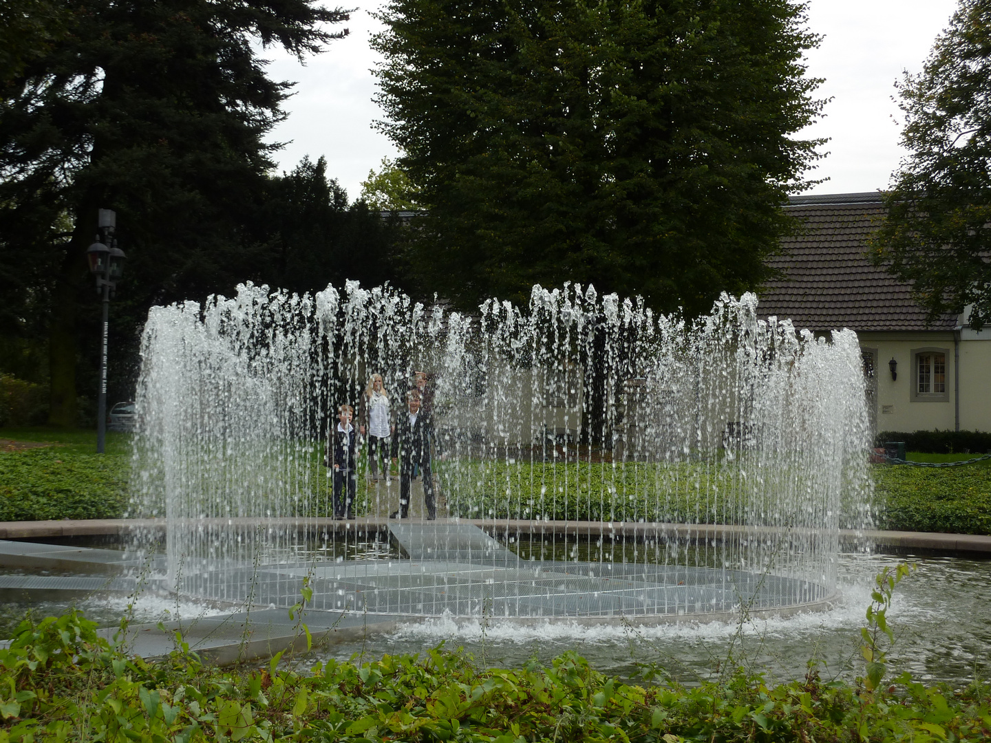 Kinderlaufstall aus Wasserstangen