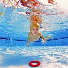 Kinderschwimmen - Schwimmkurs mit Unterwasserfotos und Videos