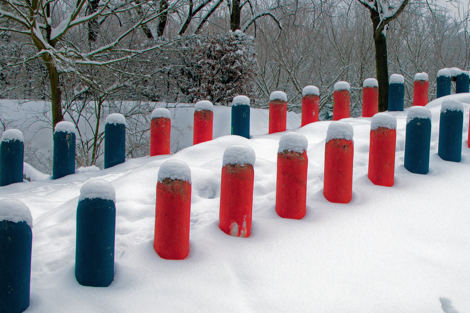 Kinderspielplatz im Winter