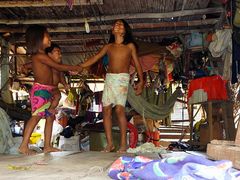 Kinderstube der Embera-Indianer