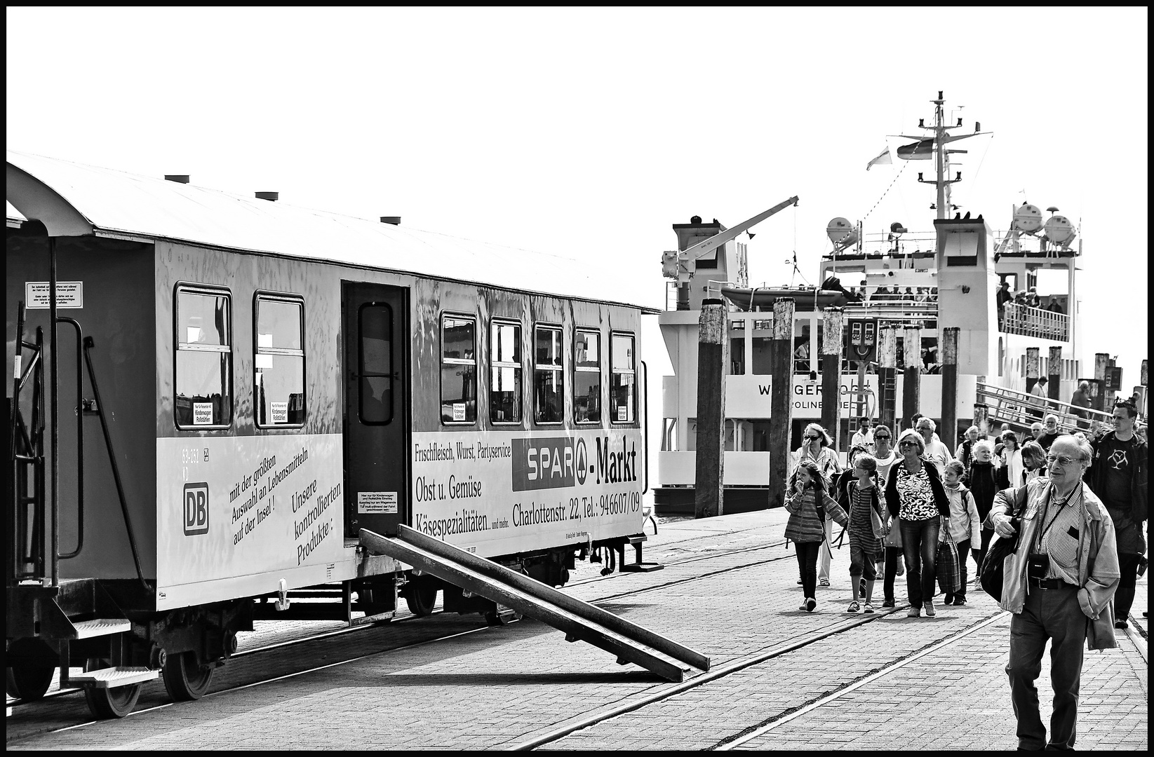 kinderwagen- und rollstuhlgängig