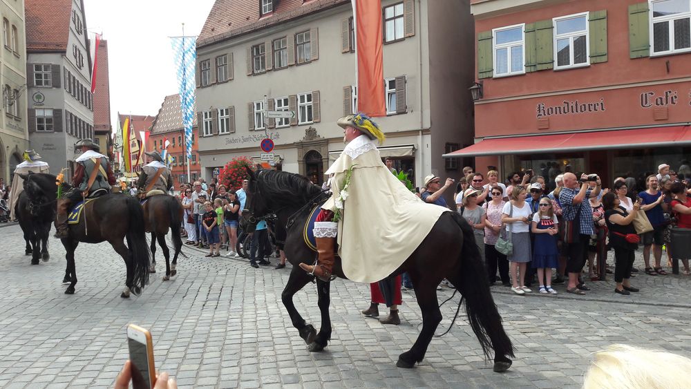 Kinderzechen Dinkelsbühl 2019: Der Obrist