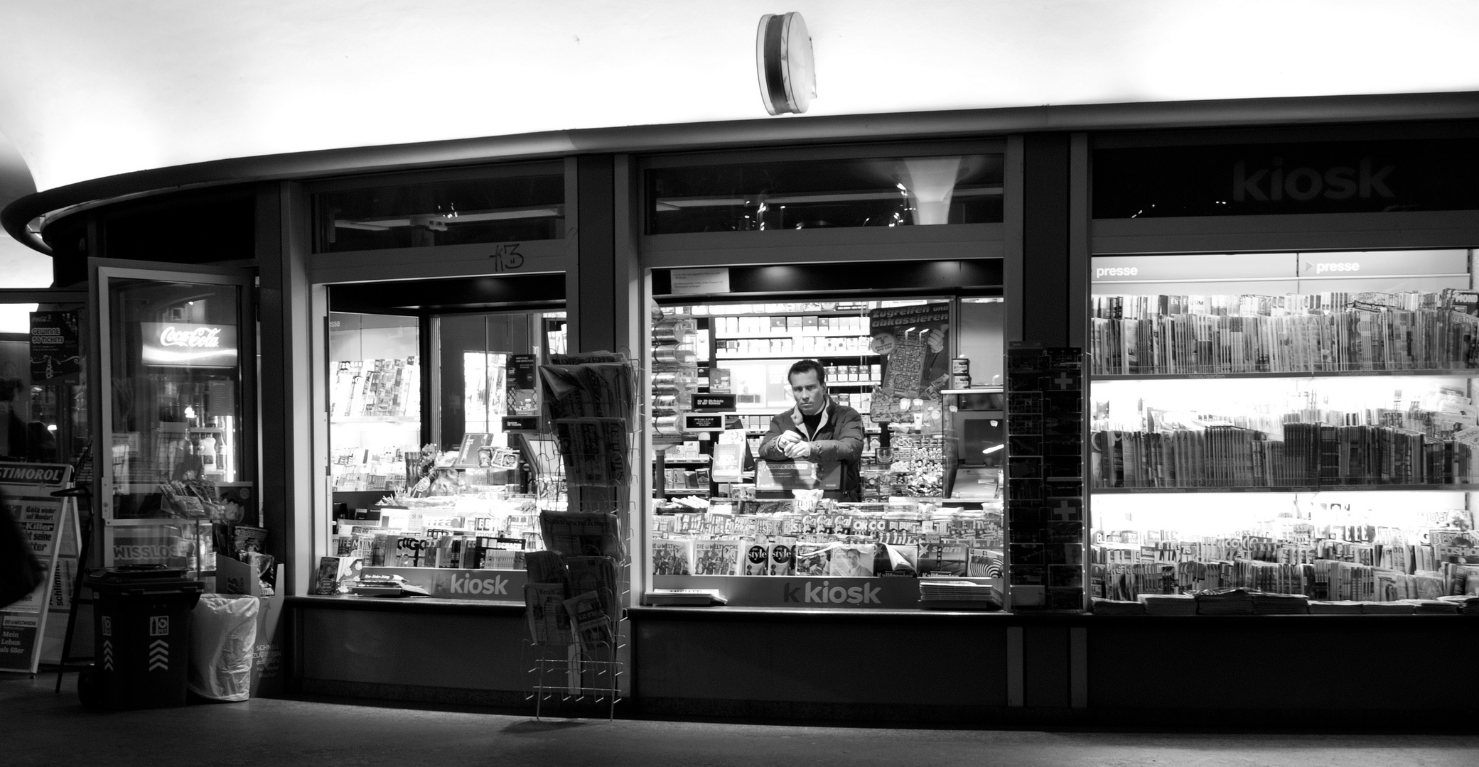 Kiosk am Bellevue, Zürich