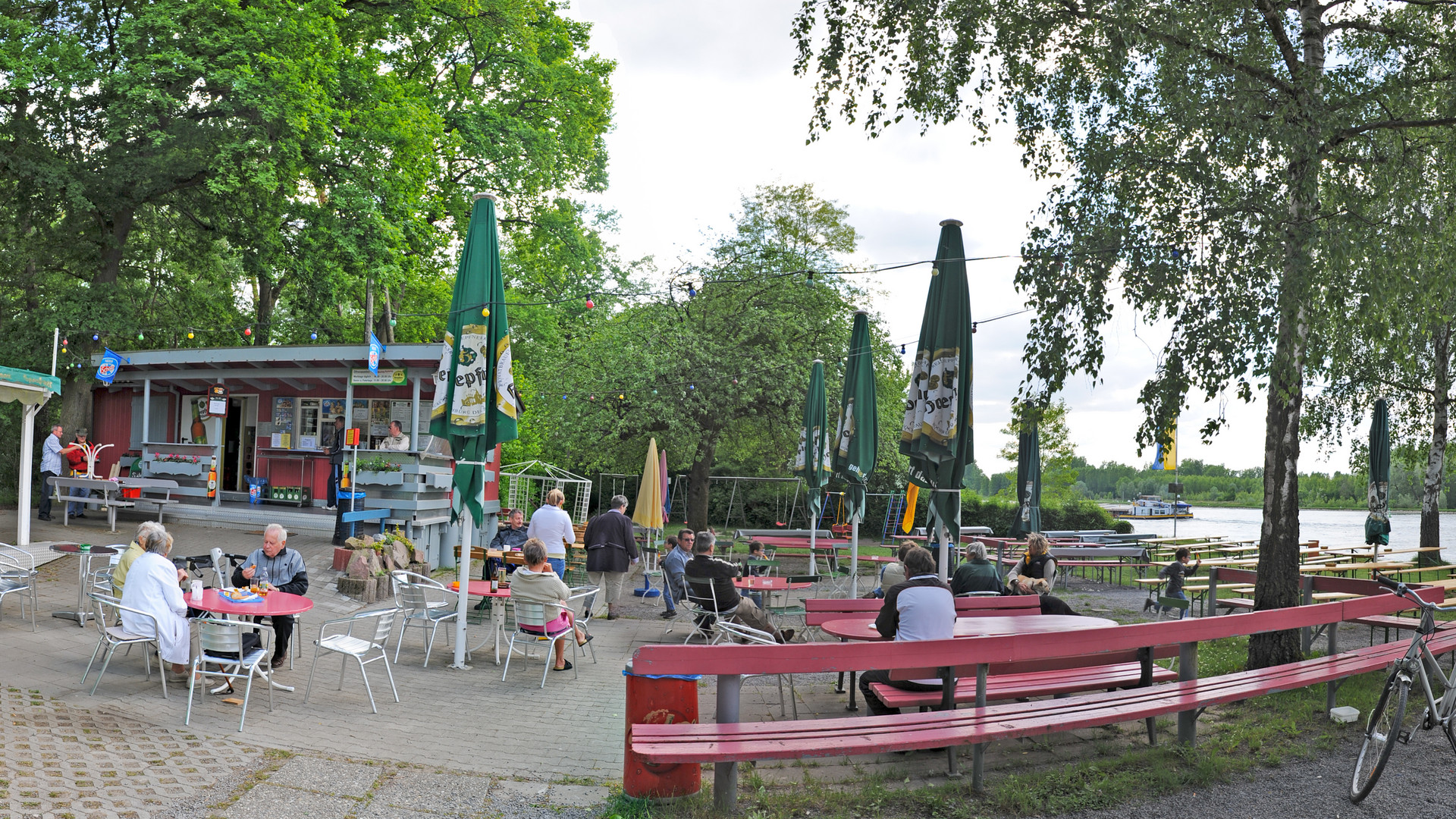 Kiosk am Rhein Karlsruhe