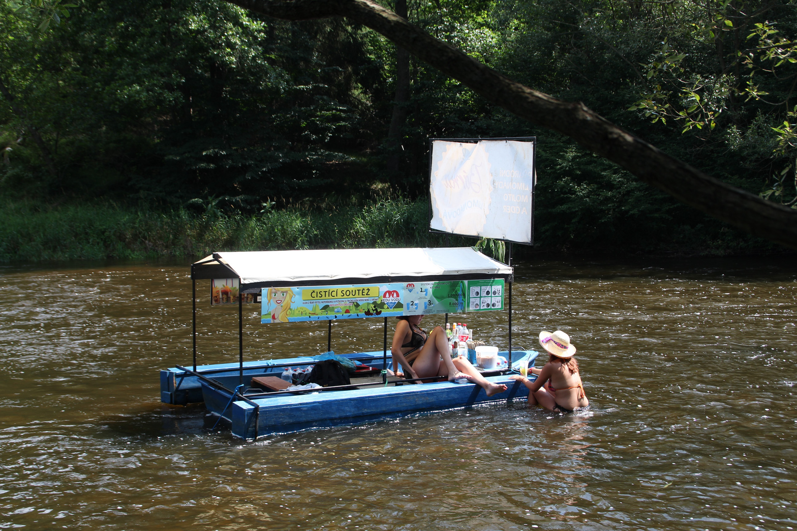 Kiosk auf der Moldau