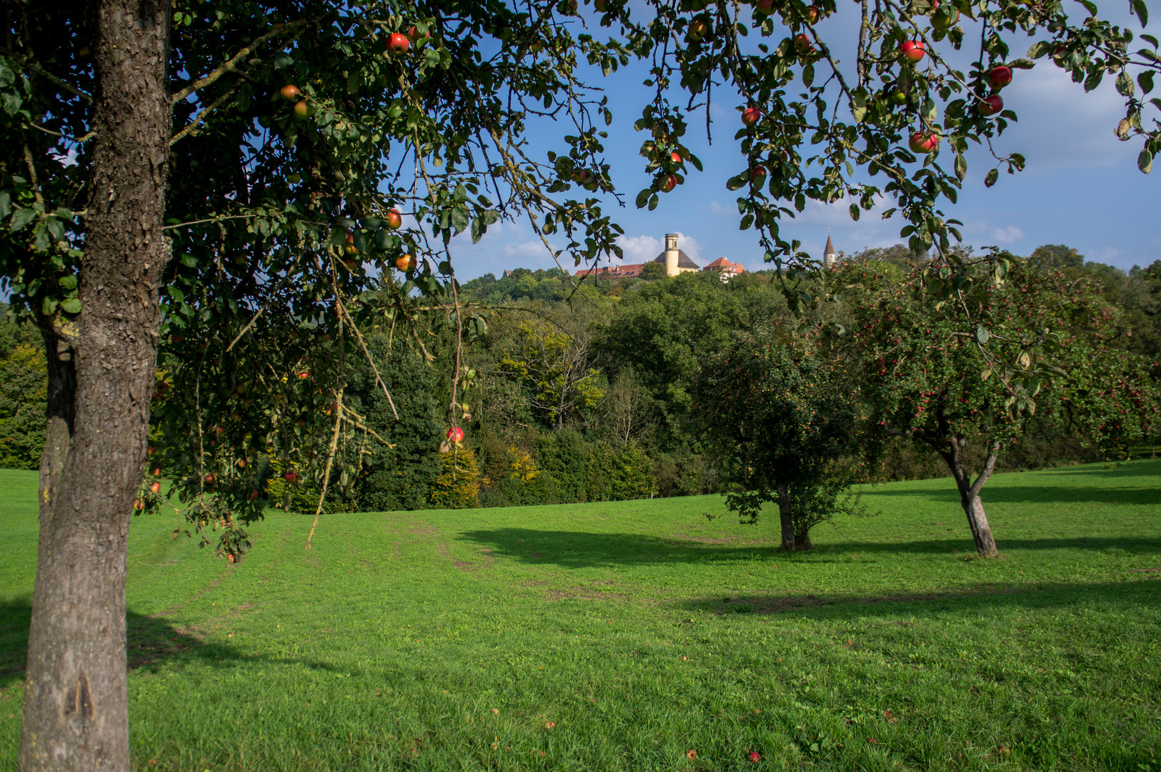 Kirchberg im Herbst