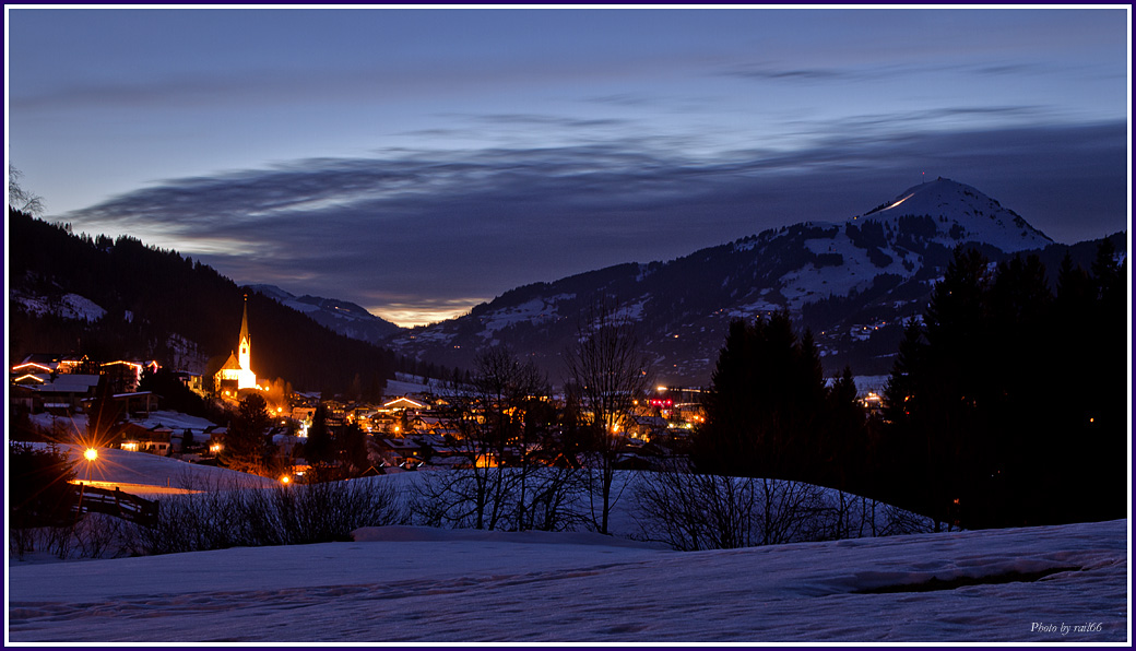 Kirchberg zur Blauen Stunde