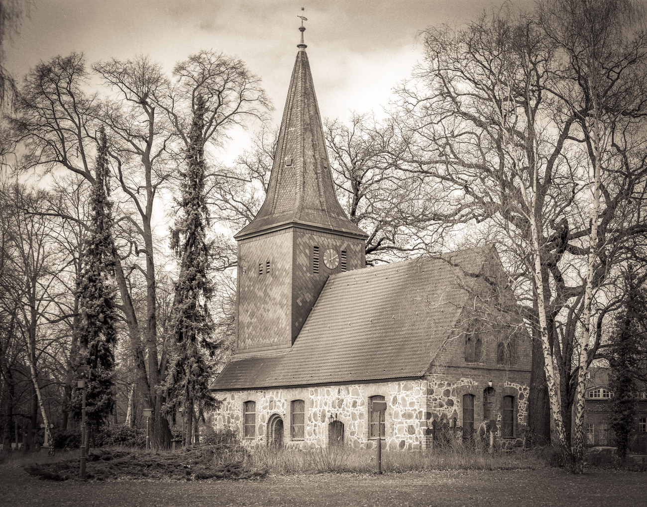 Kirche Alt-Wittenau in Berlin