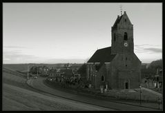 Kirche am deich. (Der 't de dyk it lân omklammet)