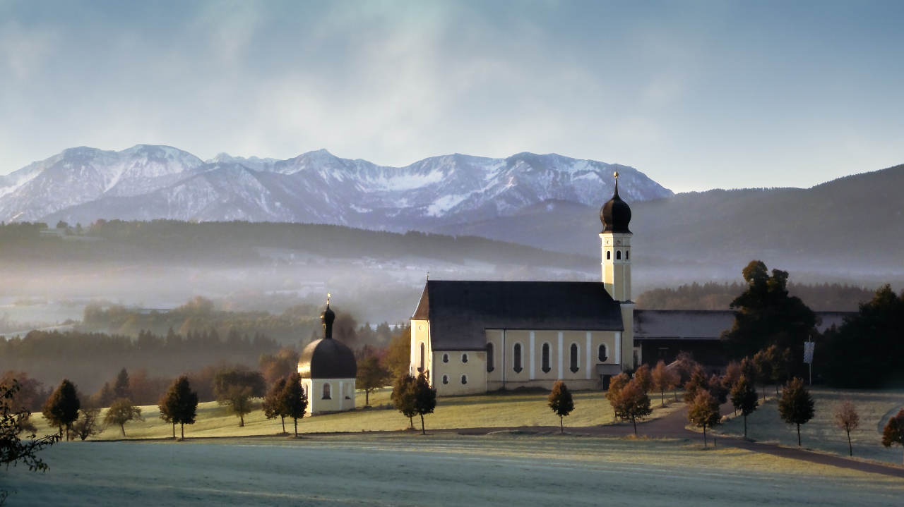 Kirche am Irschenberg