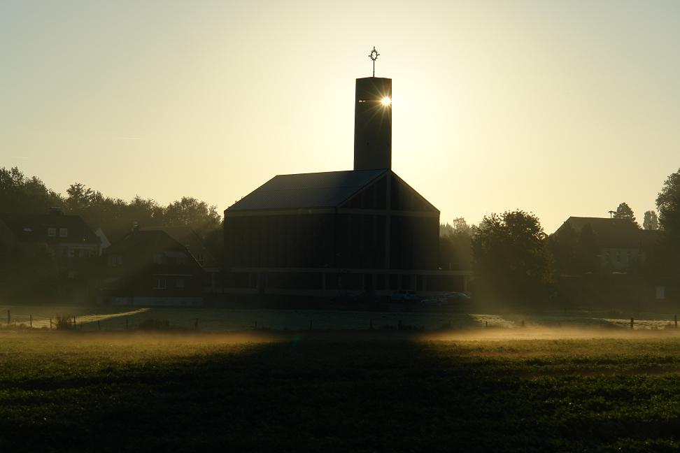 Kirche am Samstag morgen...