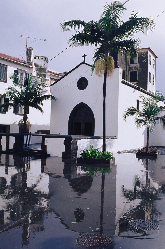 Kirche an der Rua Sta Maria