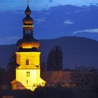 Kirche Bedheim bei Dämmerung