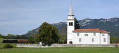 Kirche bei Dobravlje