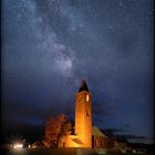 Kirche bei Nacht