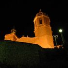 Kirche bei Nacht