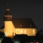 Kirche bei Nacht