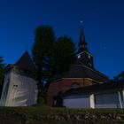 Kirche bei Nacht